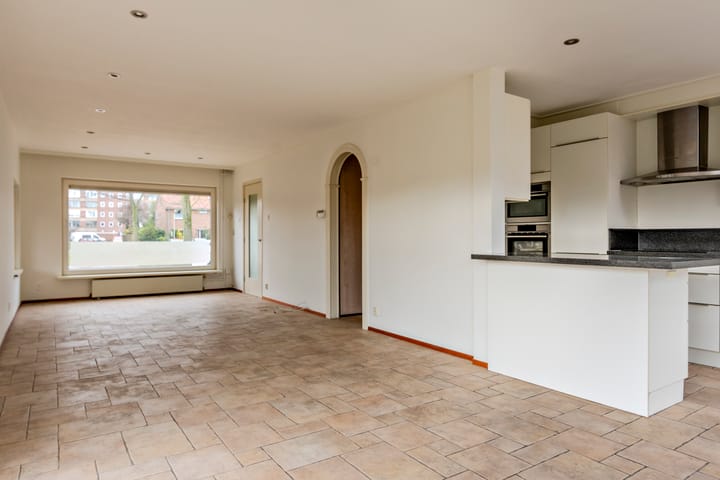 Foto 10 van Tutein Noltheniusplein 2