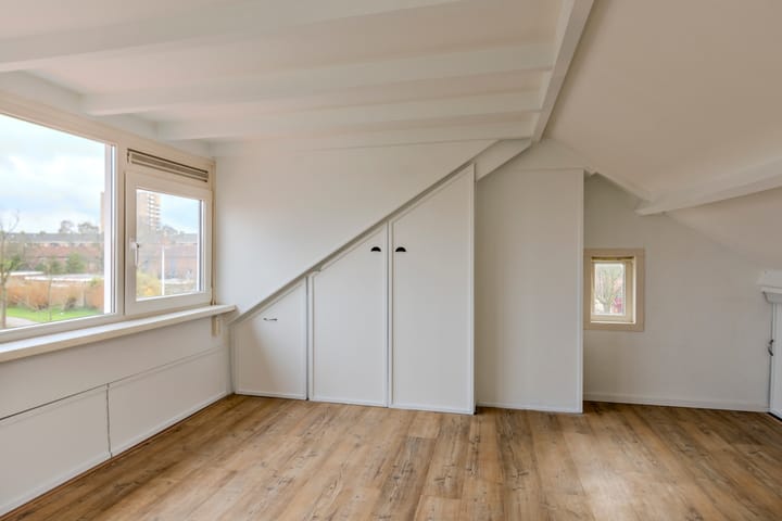 Foto 25 van Tutein Noltheniusplein 2