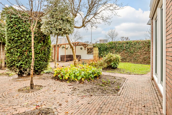 Foto 30 van Tutein Noltheniusplein 2