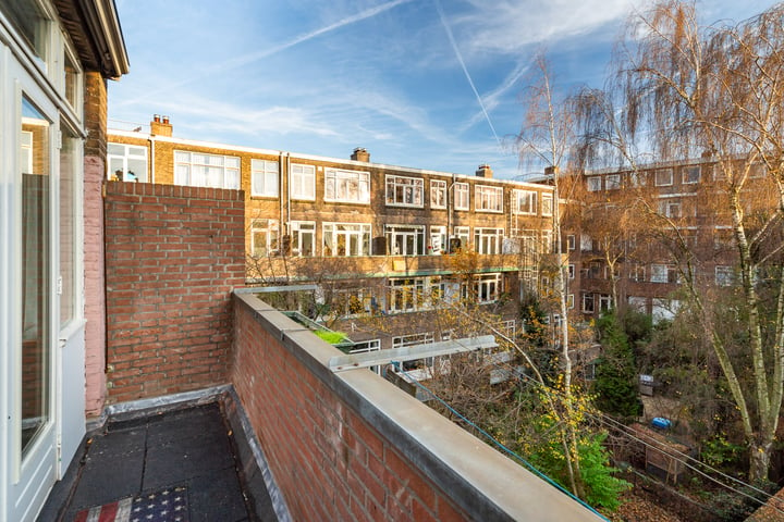 Bekijk foto 36 van Geertsemastraat 8-B02