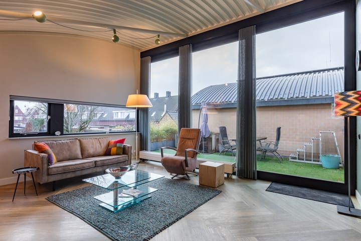 Foto 11 van Marga Klompélaan 31