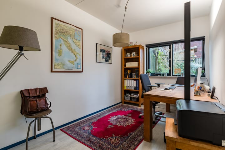 Foto 23 van Marga Klompélaan 31