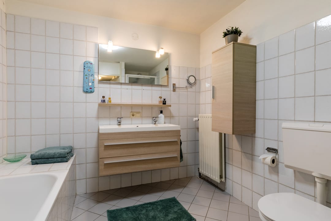 Foto 26 van Marga Klompélaan 31