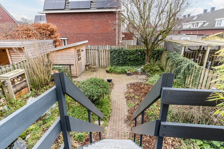 Foto 33 van Marga Klompélaan 31