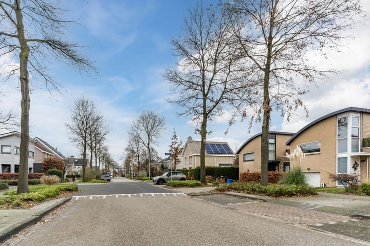 Foto 39 van Marga Klompélaan 31