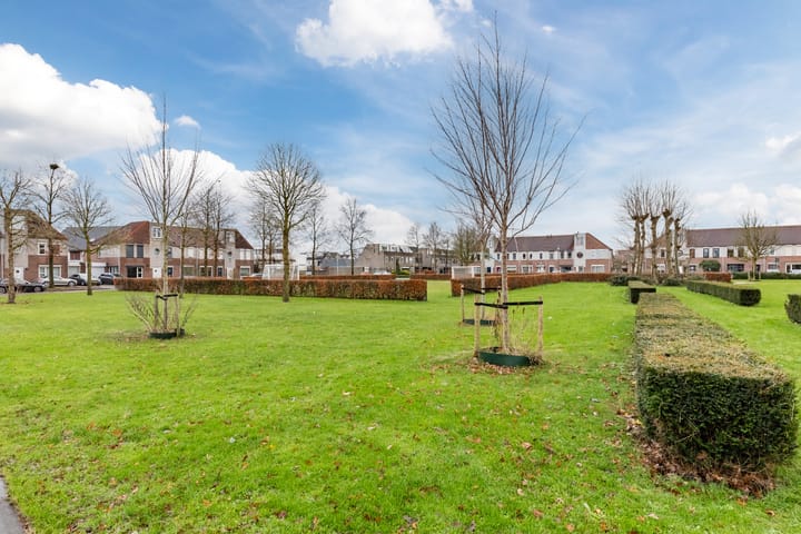 Foto 42 van Marga Klompélaan 31