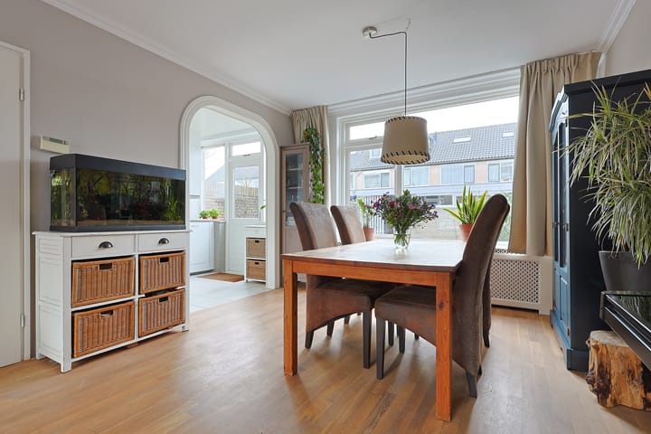 Photo 8 of Burgemeester Verstegenstraat 17