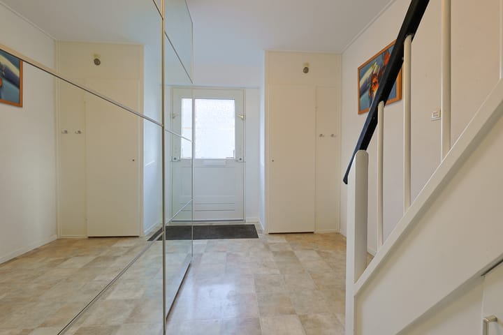 Photo 13 of Burgemeester Verstegenstraat 17