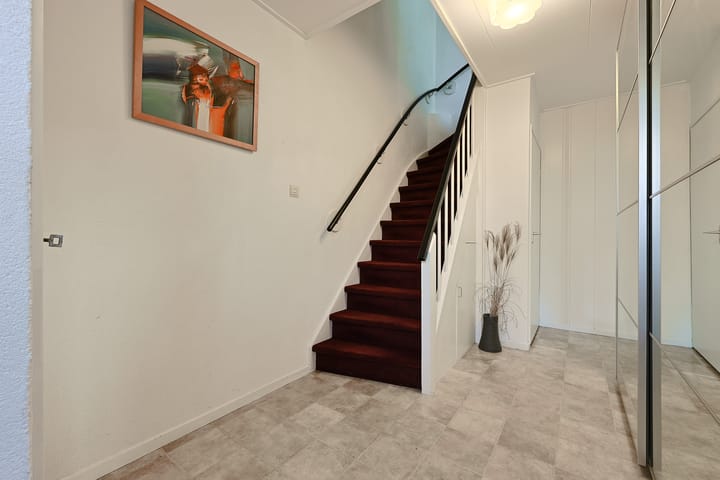 Photo 14 of Burgemeester Verstegenstraat 17