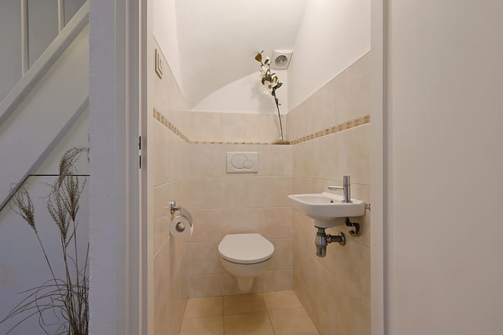 Photo 15 of Burgemeester Verstegenstraat 17