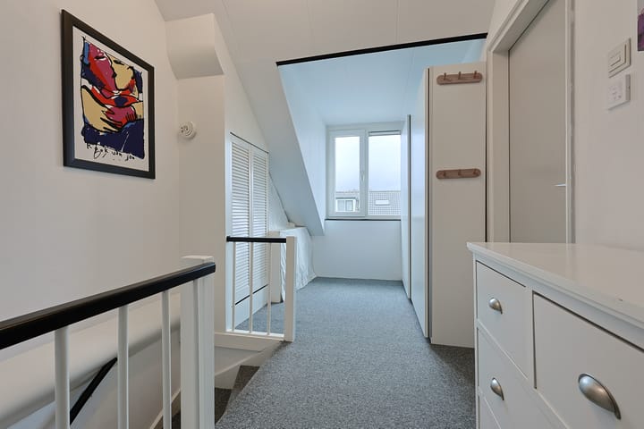 Photo 26 of Burgemeester Verstegenstraat 17