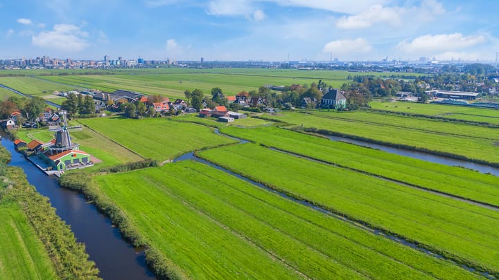 Photo 36 of Burgemeester Verstegenstraat 17