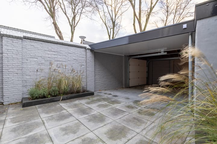 Foto 48 van Rozenlaan 2