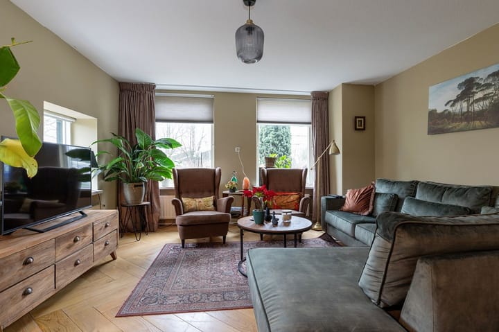 Photo 9 of Hoofdweg 130