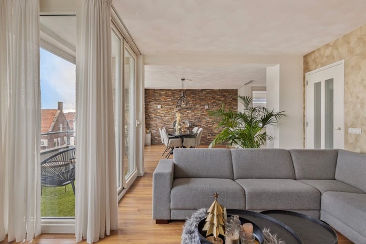 Foto 13 van Aambeeld 4