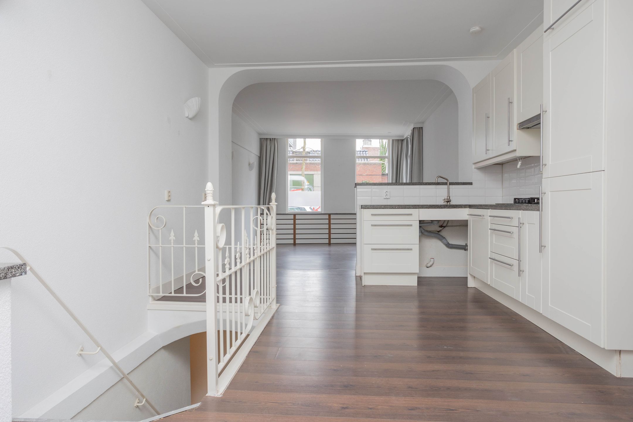 Photo 9 of Emmastraat 4-1