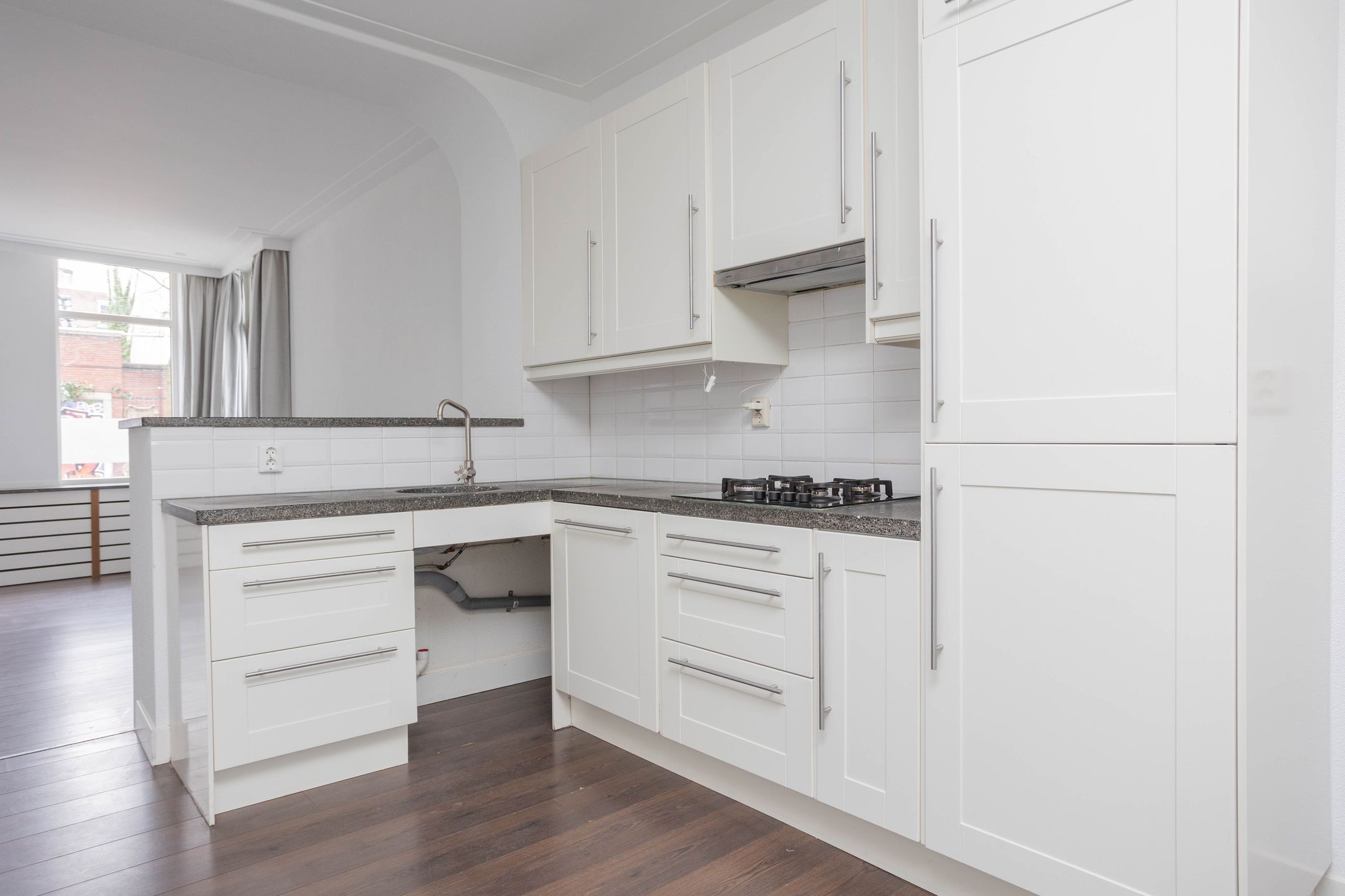 Photo 12 of Emmastraat 4-1