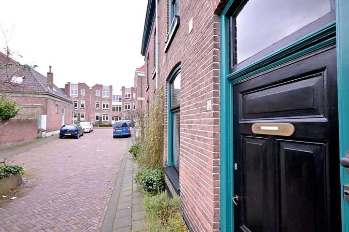 Bekijk foto 35 van Badhuisstraat 12