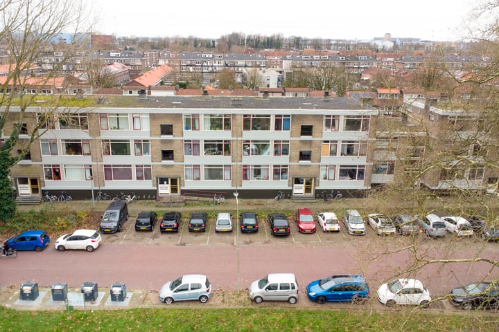 View photo 32 of Thorbeckestraat 30-2