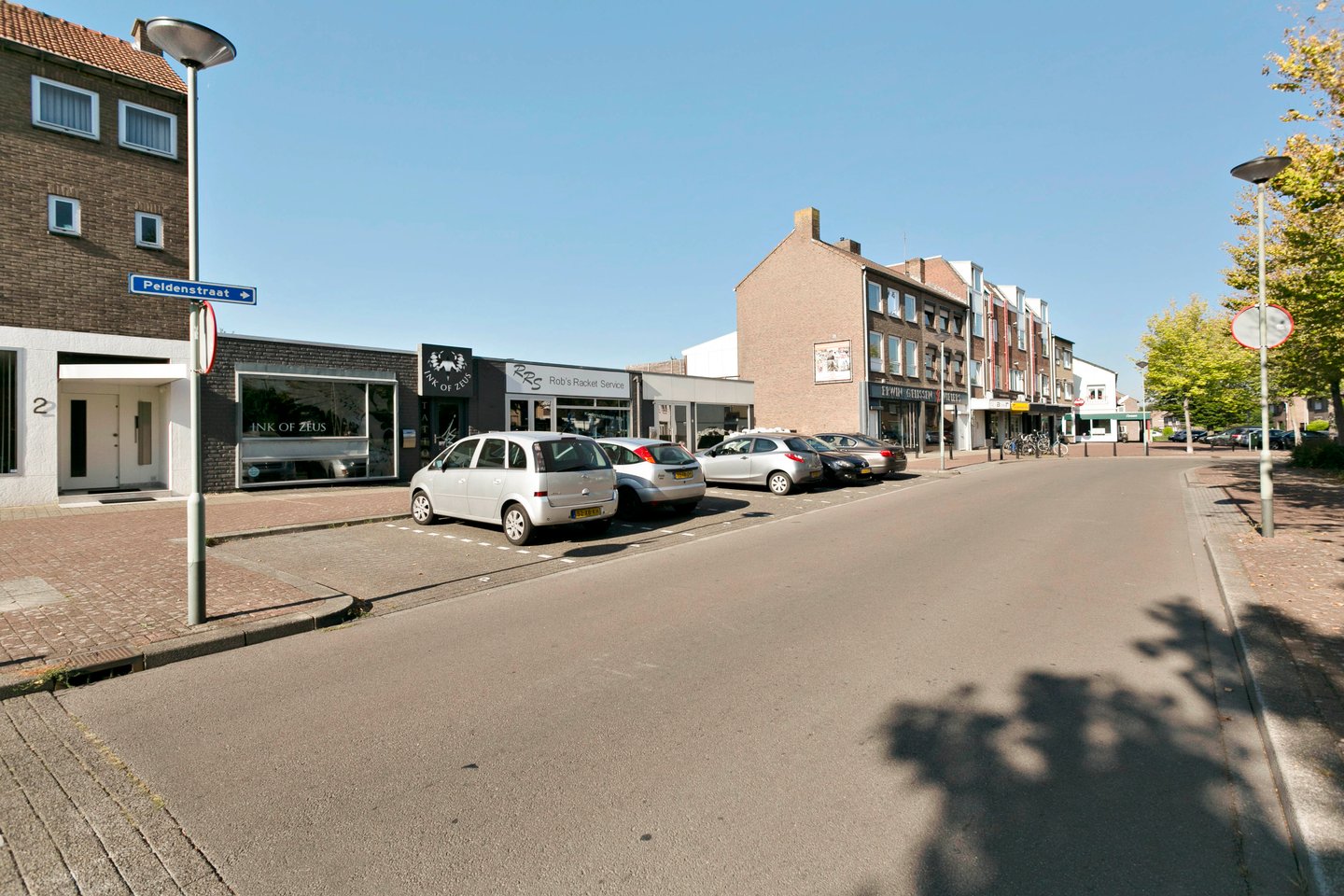 Bekijk foto 2 van Peldenstraat 4