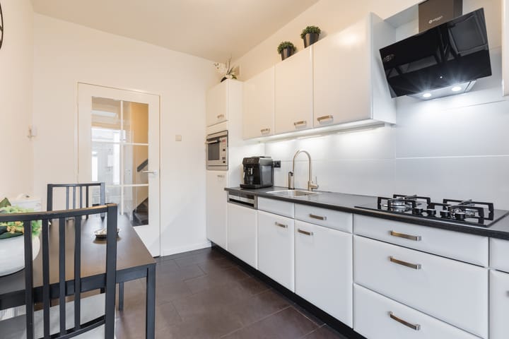 Foto 9 van Luchthavenlaan 6