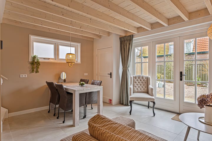 Foto 27 van Schoolstraat 6