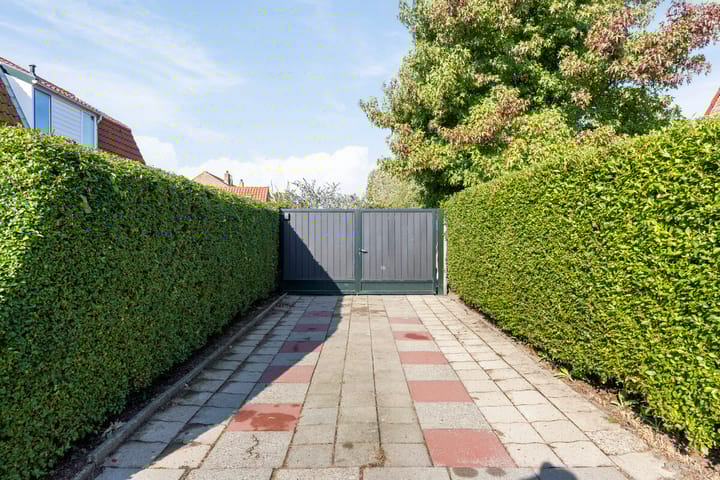 Foto 37 van Schoolstraat 6