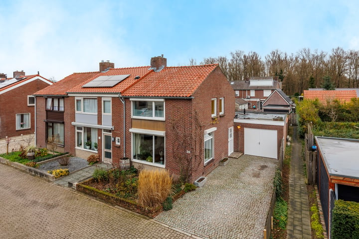 Bekijk foto 1 van Wilgenstraat 20