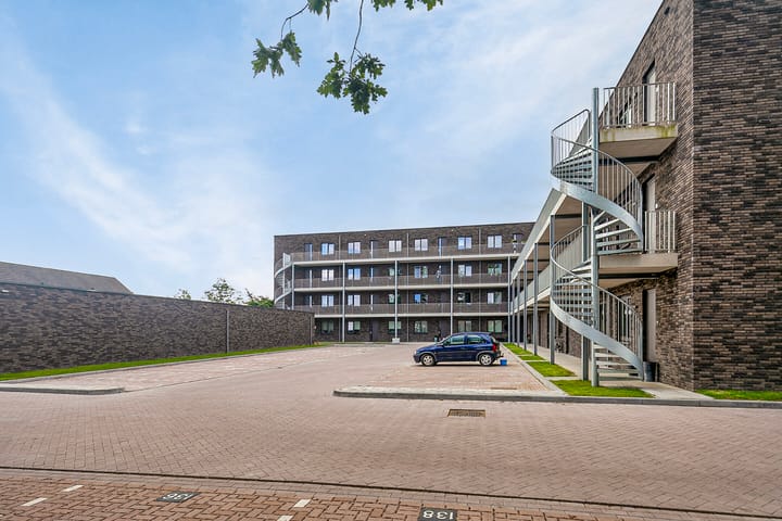 Foto 30 van Bellamystraat 136