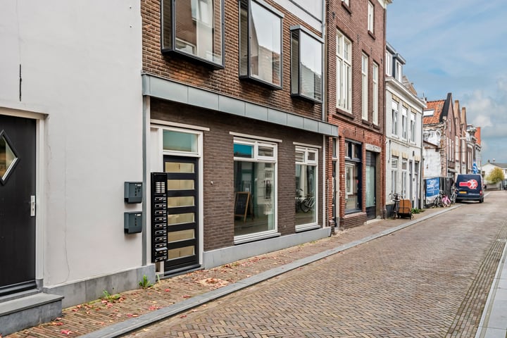 Bekijk foto 2 van Hoogstraat 64-A