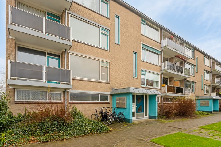 Photo 7 of Staringstraat 276