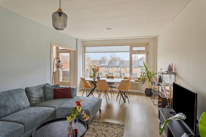 Photo 10 of Staringstraat 276