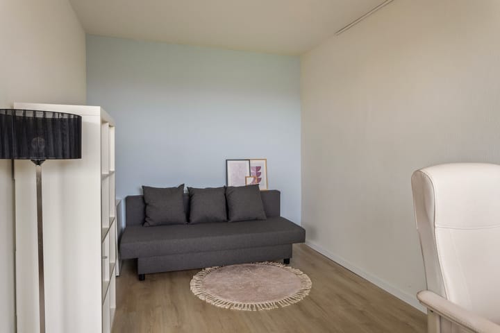 Photo 14 of Staringstraat 276