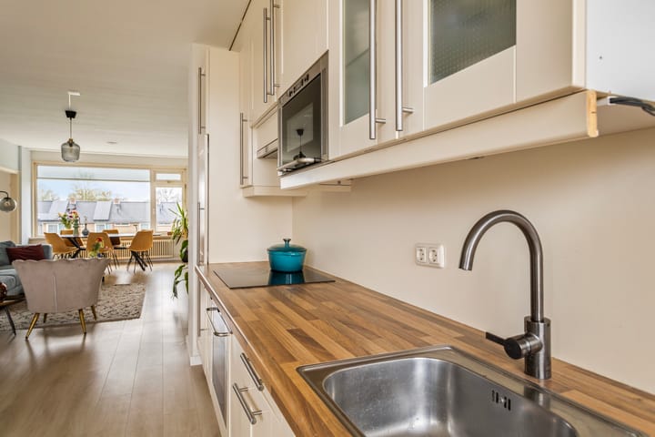 Photo 19 of Staringstraat 276