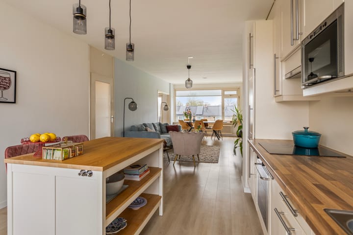 Photo 20 of Staringstraat 276