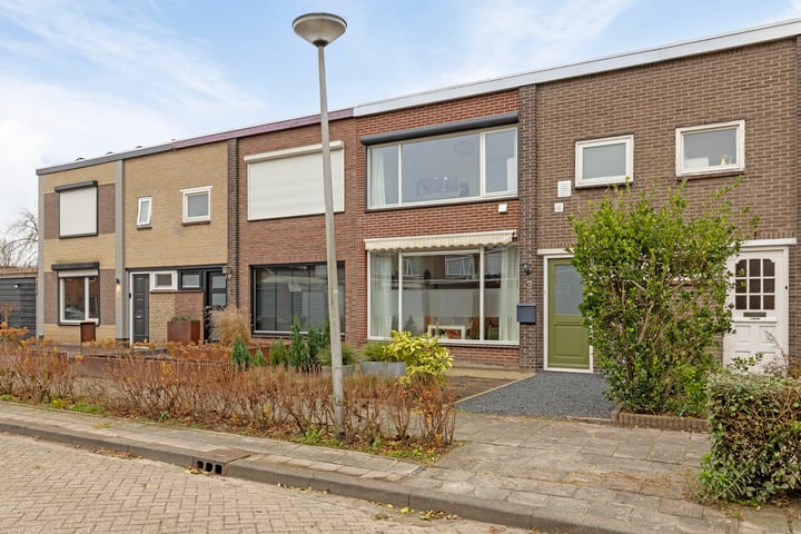 View photo 41 of Bremstraat 3