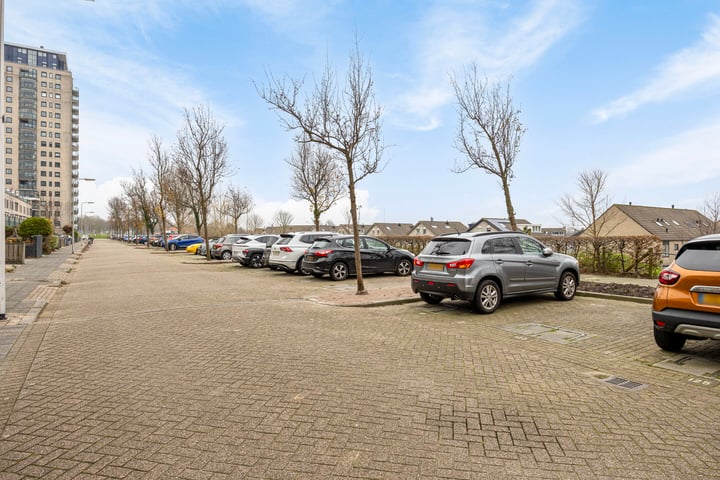 Bekijk foto 39 van Maasboulevard 123