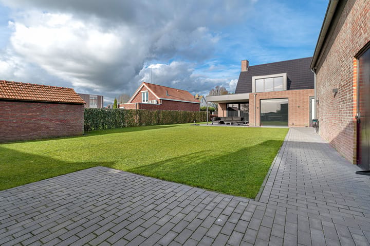 Foto 42 van Brugweg 24