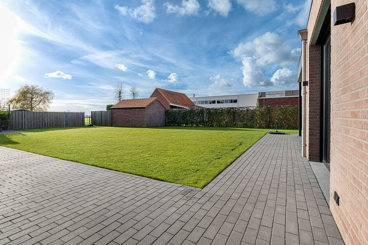 Foto 43 van Brugweg 24