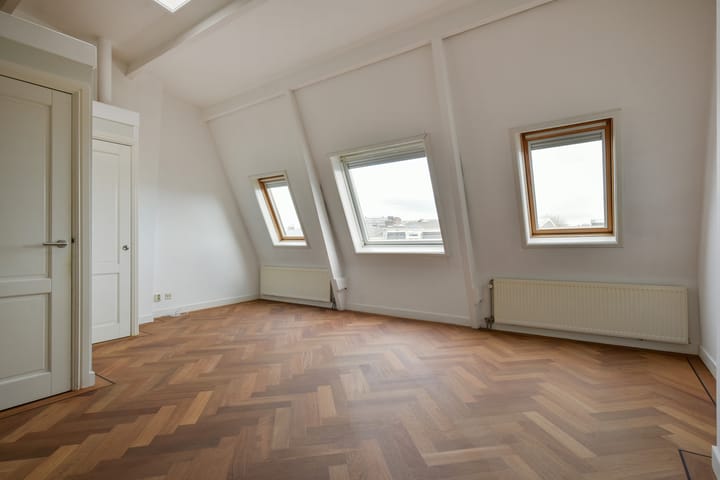 Foto 2 van Alexanderplein 7-C