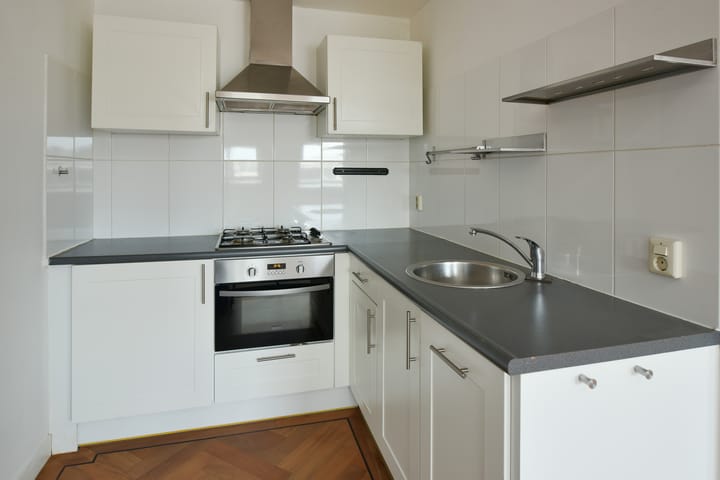 Foto 7 van Alexanderplein 7-C