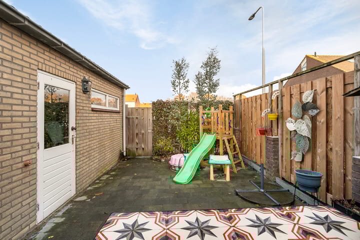 Foto 37 van Nicolaas van Puttenstraat 27