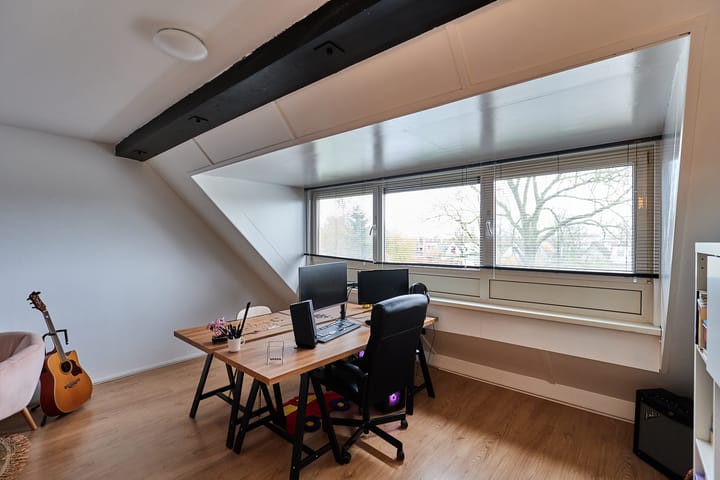 Foto 15 van Resedastraat 1-6