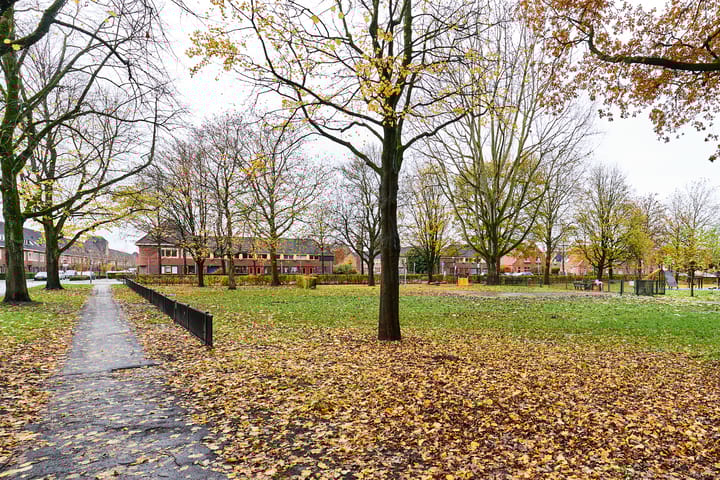 Foto 25 van Resedastraat 1-6