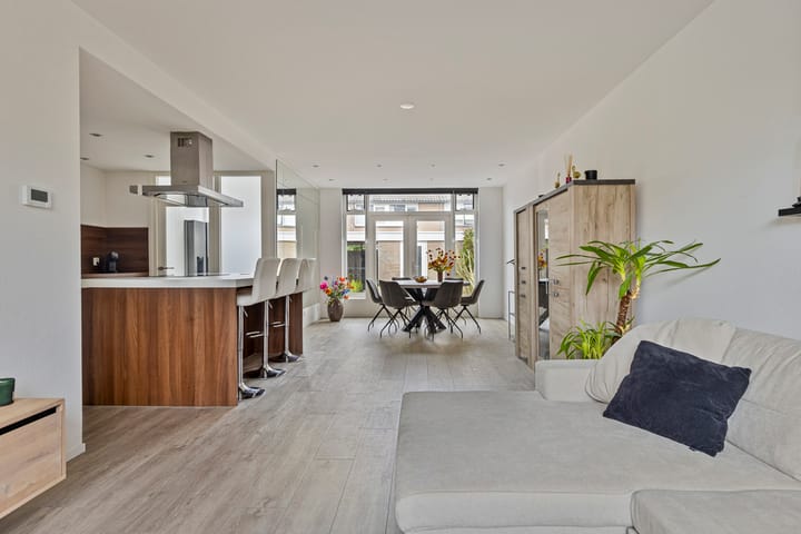 Foto 2 van Kamillestraat 45