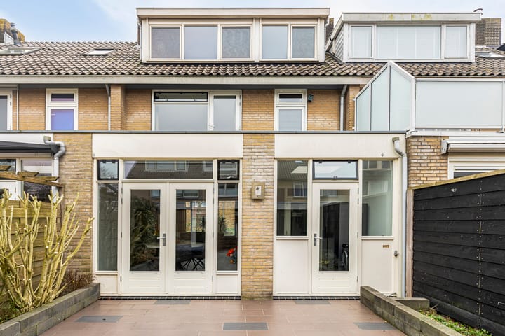 Foto 4 van Kamillestraat 45