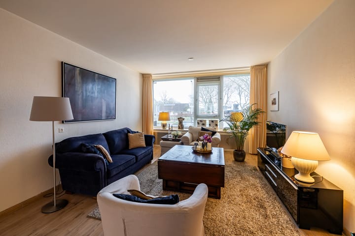 Foto 2 van Helperzoom 367