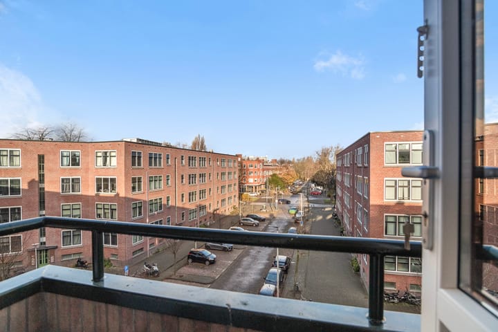 Foto 11 van Troelstrastraat 12-D