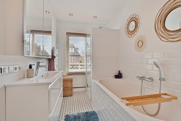 Foto 16 van Vredenburchsingel 13