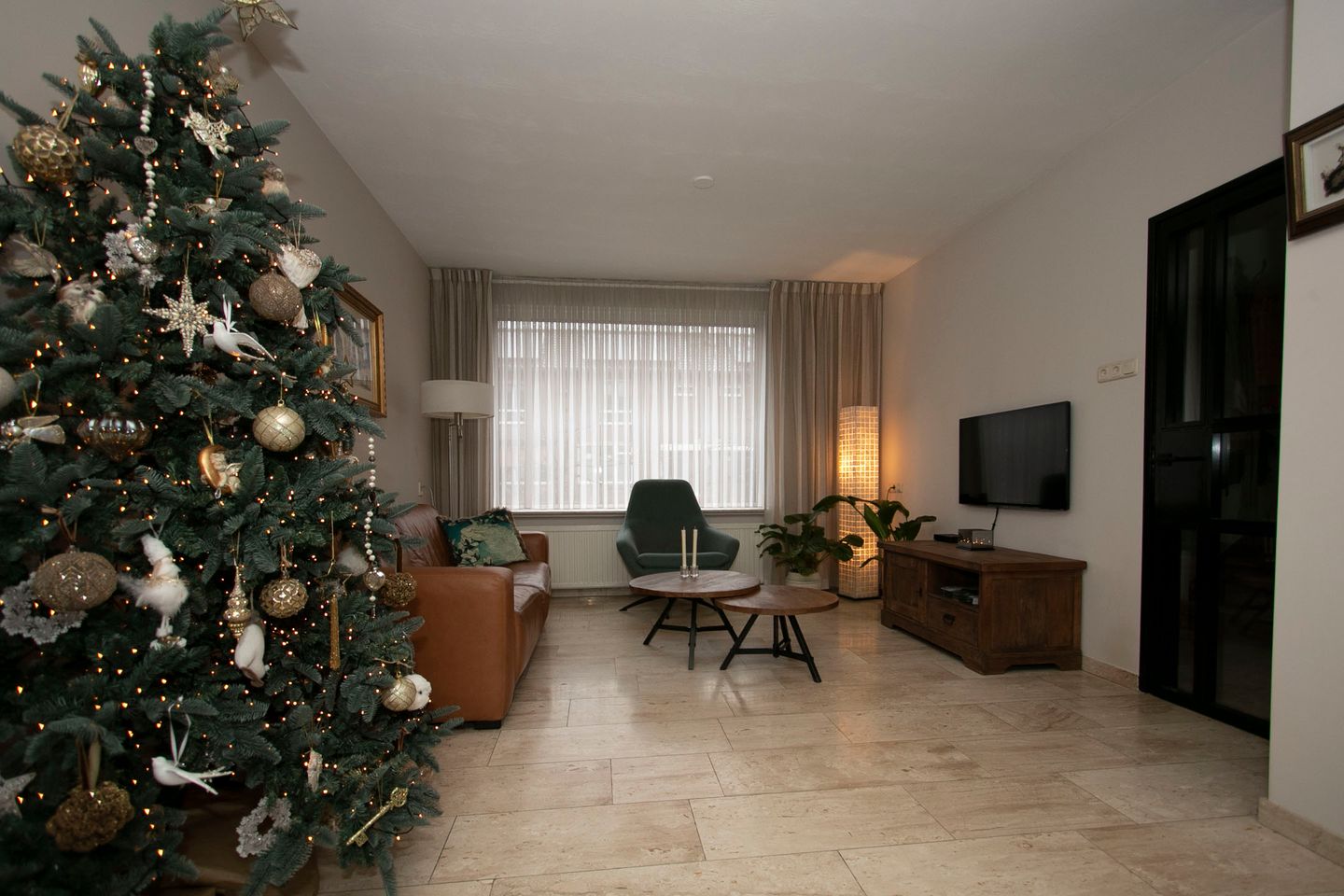 Foto 5 van Albertina Agnesstraat 6